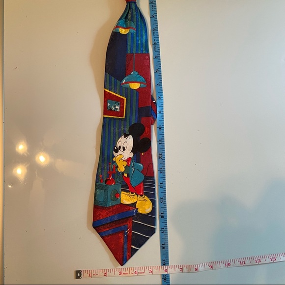 ✨Host Pick✨ Vintage Disney Mickey Mouse Tie - Picture 3 of 4